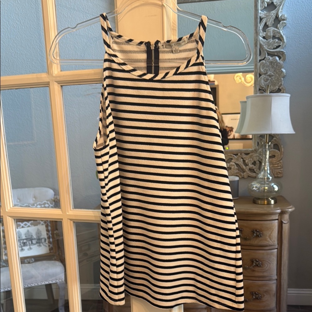 Green Envelope Black and White Halter Top L